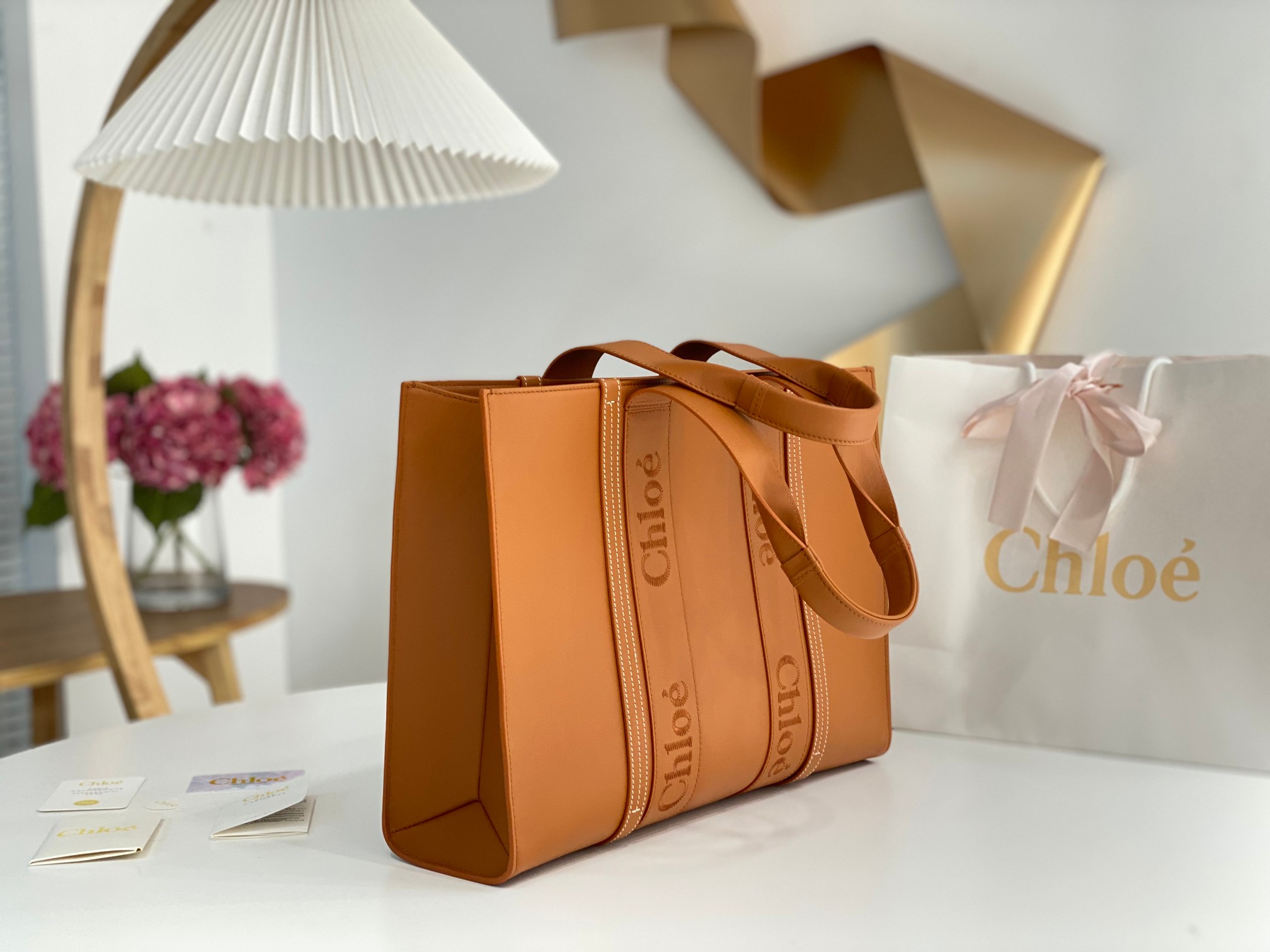 Chloe Large Woody Tote Bag In Caramel Soft Smooth Calfskin Leather